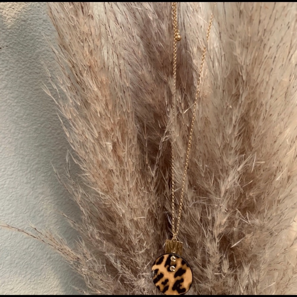 Leopard Print Women’s Necklace With Gold Chain